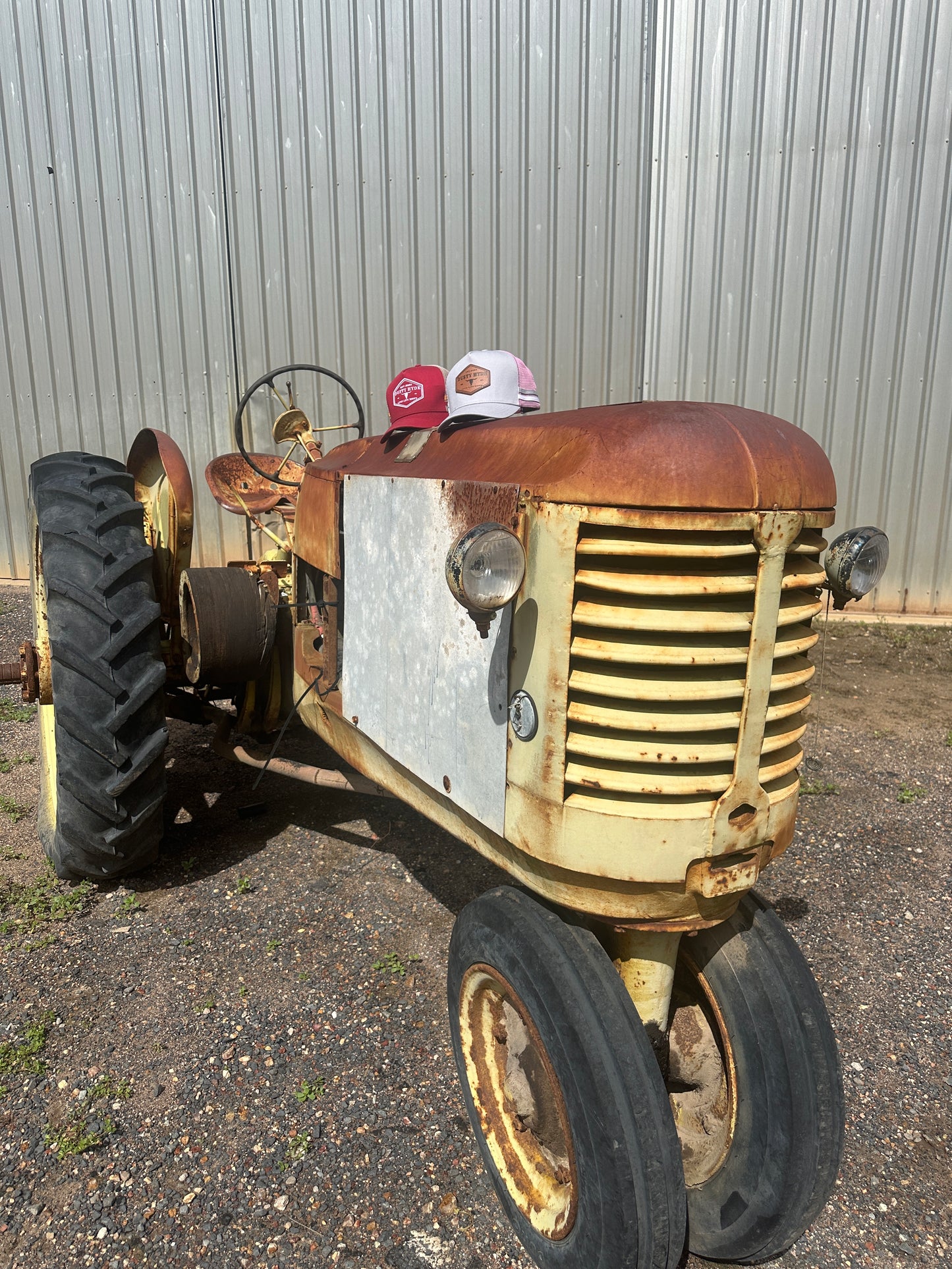 Dusty Classic "Charlie Trucker"
